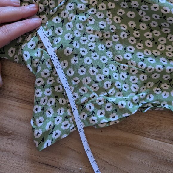 H&M Green Floral Shorts w/ Waist Tie, 10 - Picture 7 of 7